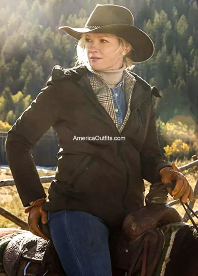 Gretchen-Mol-Yellowstone-Evelyn-Dutton-Jacket