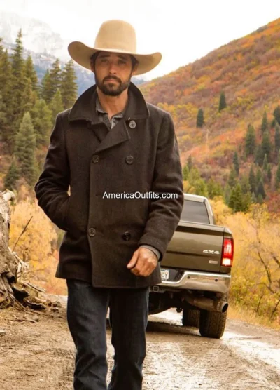 Ryan-Bingham-Yellowstone-Walker-Pea-Coat
