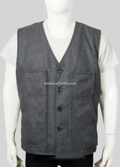Kevin-Costner-Yellowstone-John-Dutton-Grey-Vest
