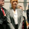 Yellowstone-Season-5-Beth-Dutton-Grey-Blazer