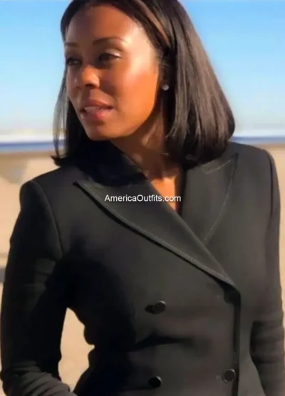 Willa-Hayes-Yellowstone-Season-4-Black-Coat