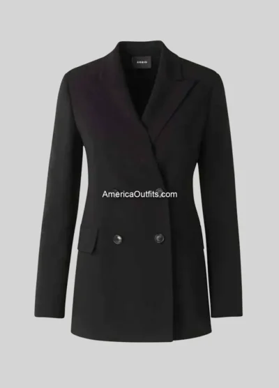 Willa-Hayes-Yellowstone-Season-4-Black-Coat