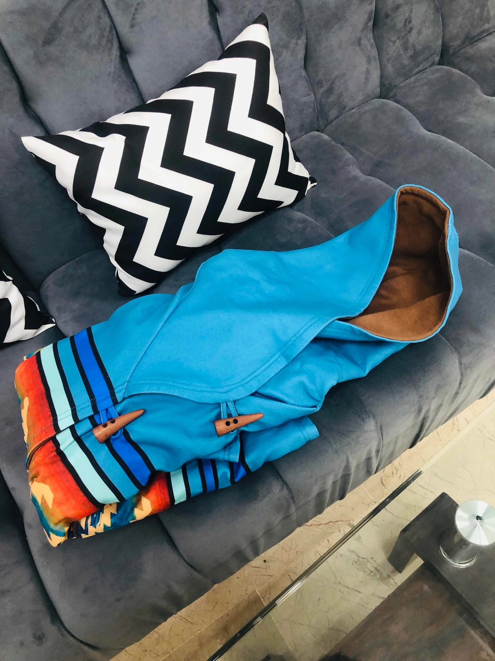 Beth-Dutton-Blue-Coat-Customer-Review-America-Outfits-01