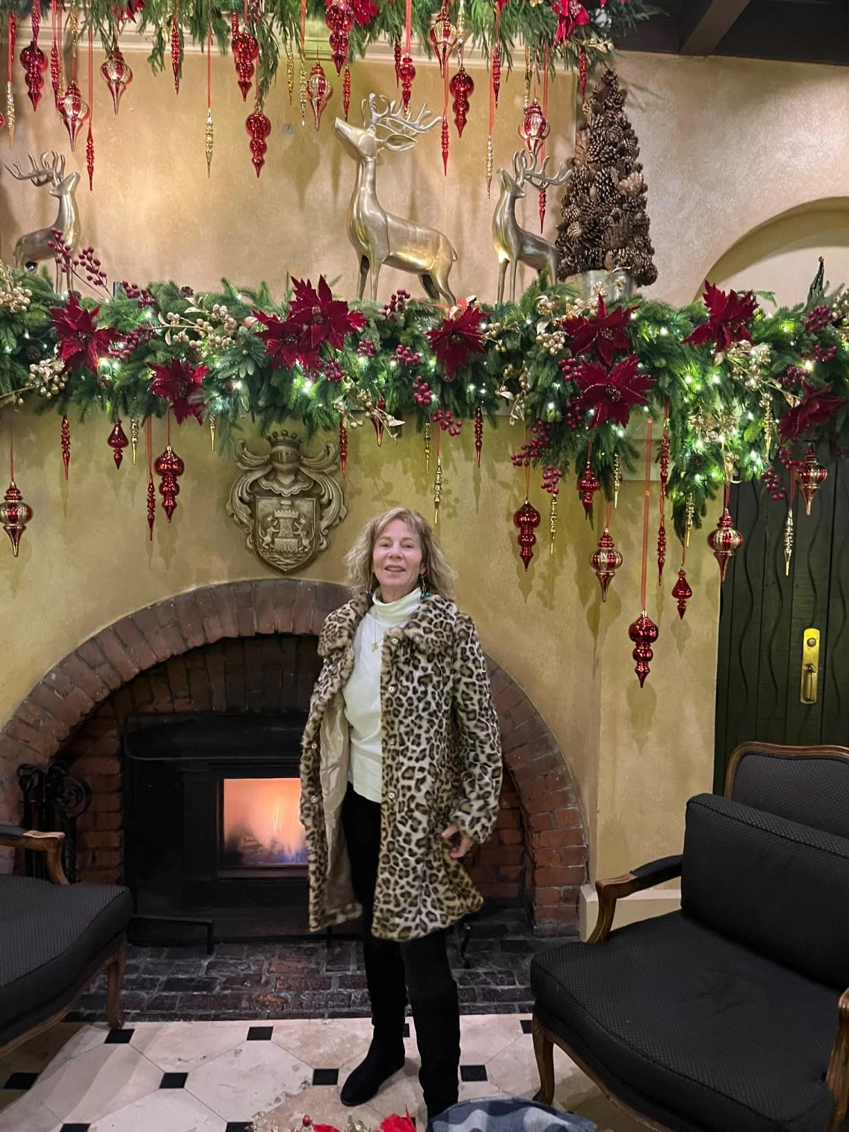 Yellowstone-Beth-Dutton-Faux-Fur-Leopard-Coat-Customer-Review-America-Outfits
